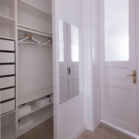 Guest house Wagner 902 With Free Private Parking Budapest