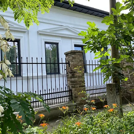 Guest house Wagner 902 With Free Private Parking Budapest