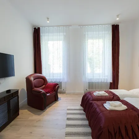 Wagner 902 With Free Private Parking Guest house Budapest