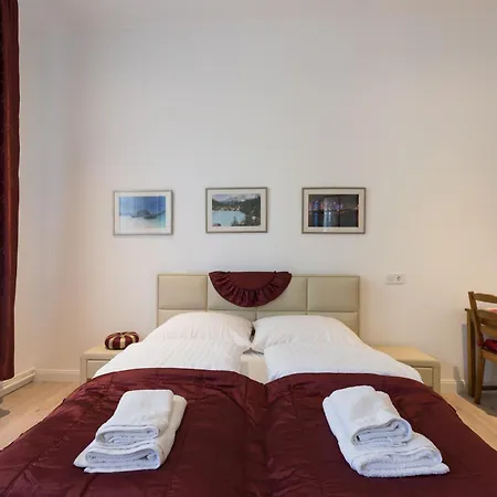 Wagner 902 With Free Private Parking Guest house *