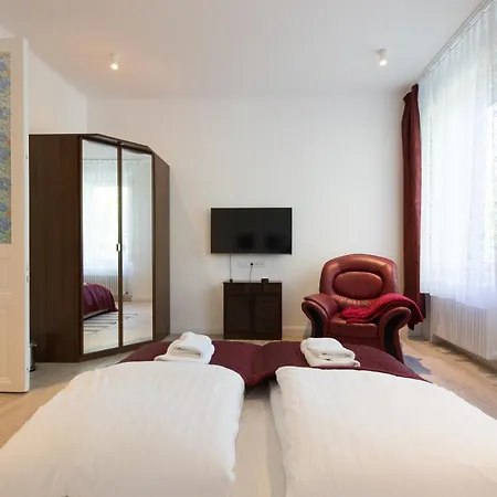 Wagner 902 With Free Private Parking Guest house