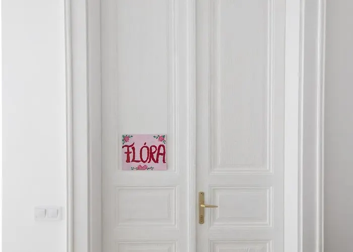 Wagner 902 With Free Private Parking 4*